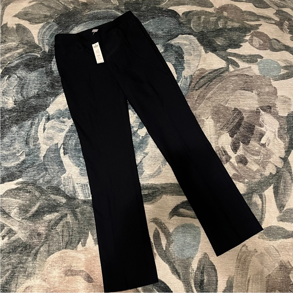 Chico’s U.S. SIZE 2!!! New with tags!! Classic navy dress pants.